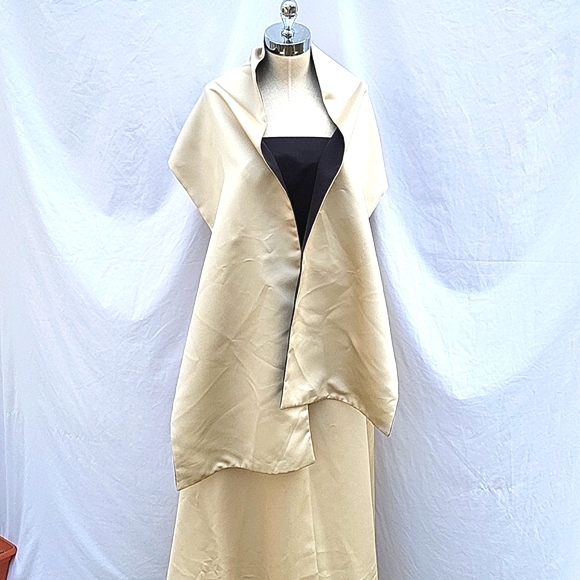 Ladies strapless evening gown, black top, gold/taupe bottom, sateen, wrap, sz 10 - Picture 14 of 14